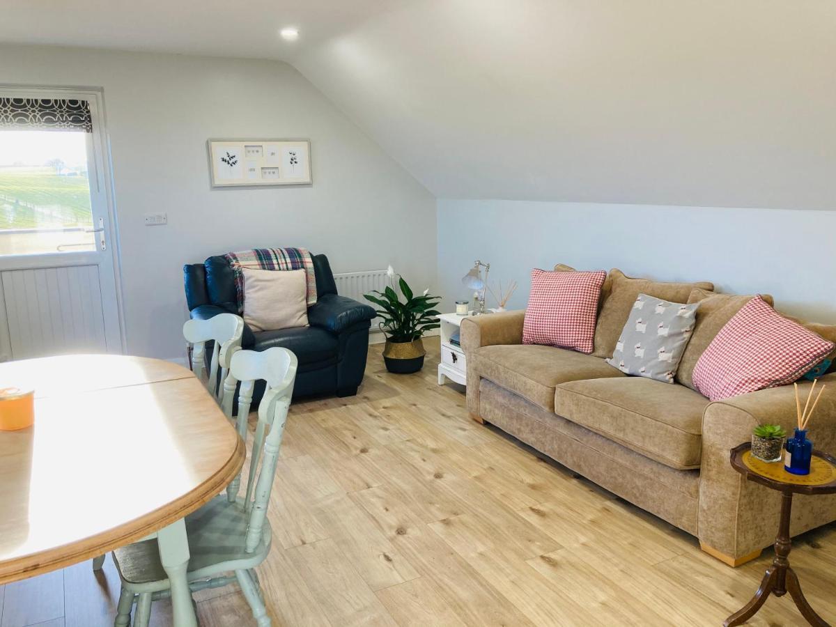 The Loft At Number 84 Apartment Ballymena Exterior foto